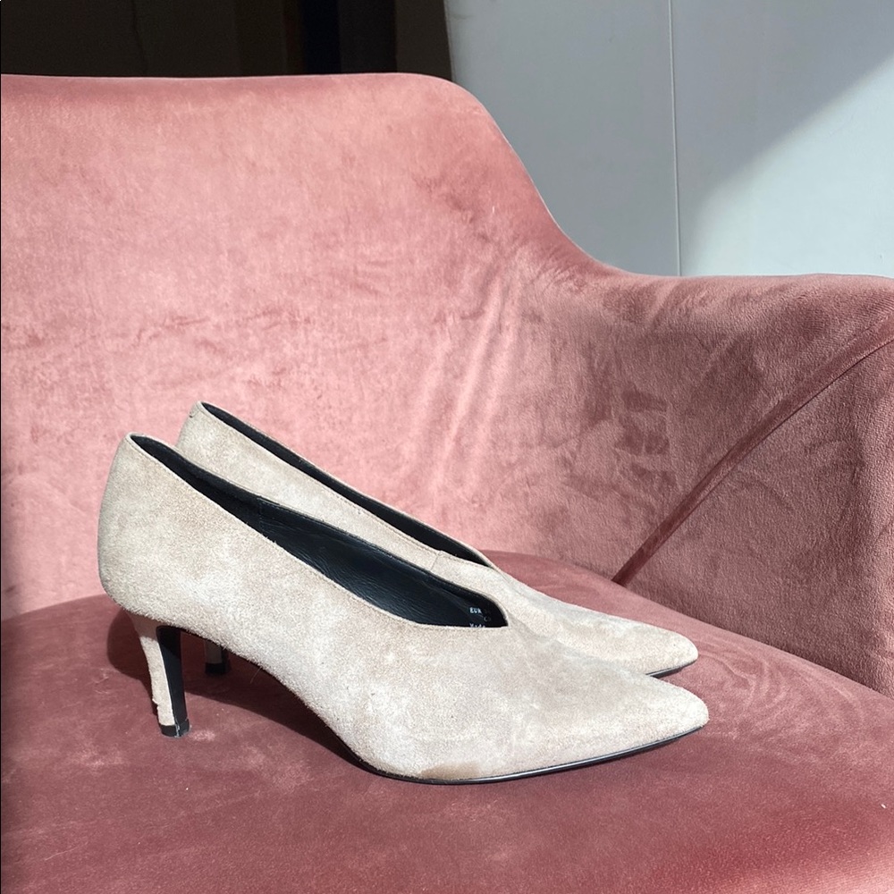🧡4/$20🧡 Elegant Light Grey Women's Heels